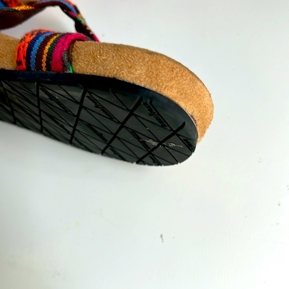 MINNETONKA RAZ Women’s 7 Boho Festival Rainbow Leather Woven Sandals Slides - Picture 8 of 10